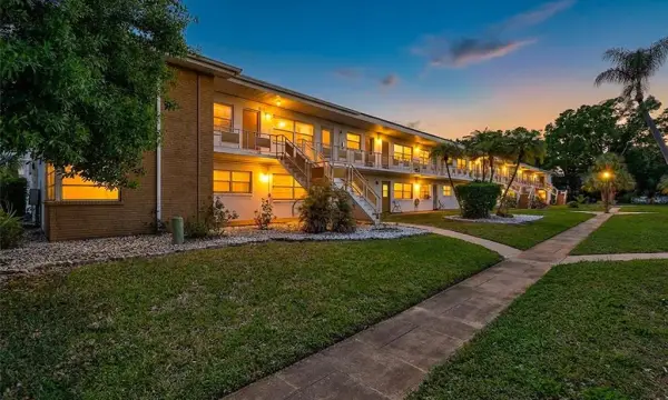5940 21st Street N, Unit 11, St Petersburg, FL, 33714