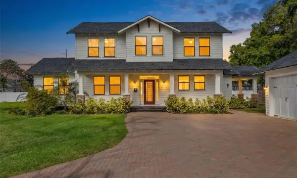 2820 N Central Court, Tampa, FL, 33602