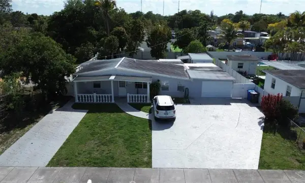 126 Miami Gardens Road, West Park, FL, 33023