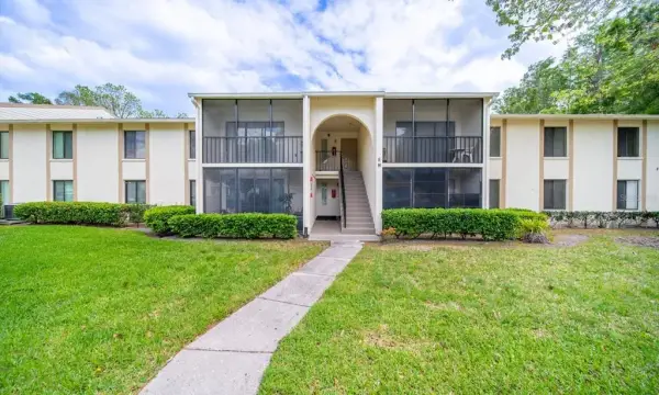 1441 Pine Glen Lane, Unit E2, Tarpon Springs, FL, 34688