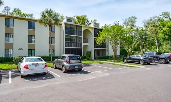 3166 Lake Pine Way S, Unit E3, Tarpon Springs, FL, 34688