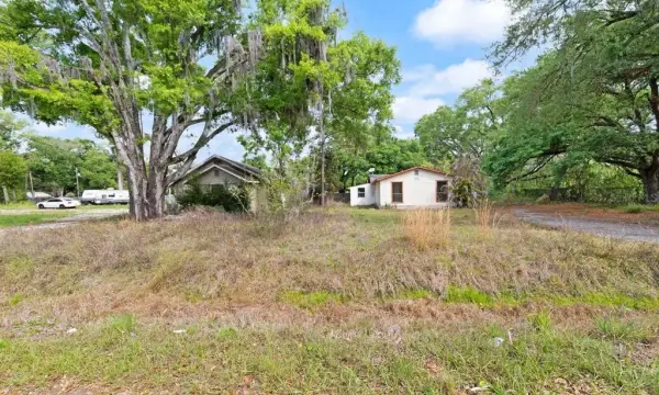6808 New York Drive, Tampa, FL, 33619