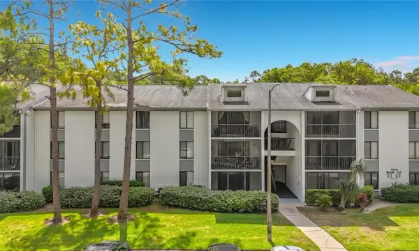 1372 Pine Ridge Circle E, Unit H3, Tarpon Springs, FL, 34688