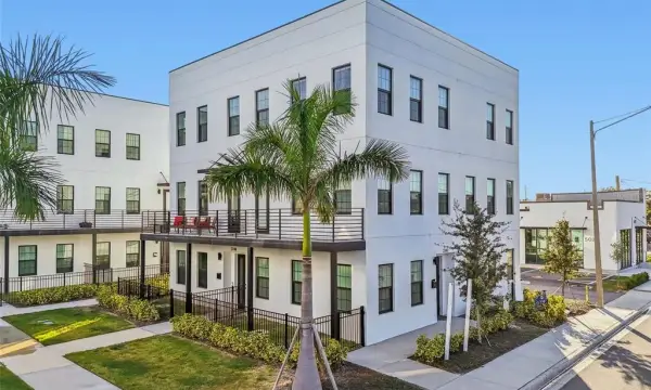 2724 5th Avenue S, St Petersburg, FL, 33712