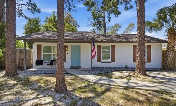 720 Locust Street, Tarpon Springs, FL, 34689