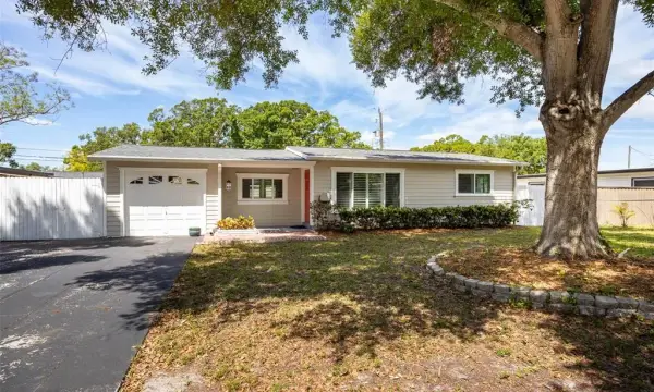 7500 Orpine Drive N, St Petersburg, FL, 33702