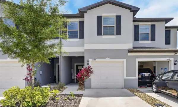 5084 Forum Blvd, Holiday, FL, 34690