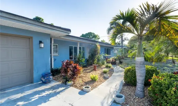 33 Southwind Drive, Belleair Bluffs, FL, 33770