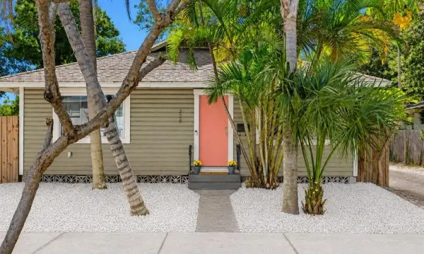 225 35th Street S, St Petersburg, FL, 33711