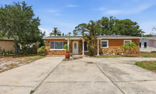 721 Bayshore Drive, Tarpon Springs, FL, 34689