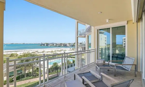 650 Collany Road, Unit 401, Tierra Verde, FL, 33715