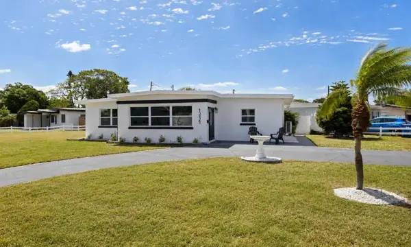 1235 45th Street N, St Petersburg, FL, 33713