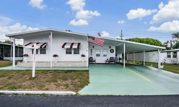 7048 El Meyers Street, Zephyrhills, FL, 33541