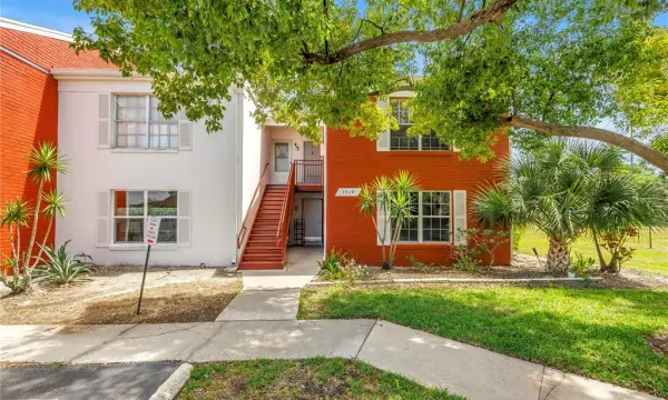 1310 83rd Avenue N, Unit D, St Petersburg, FL, 33702