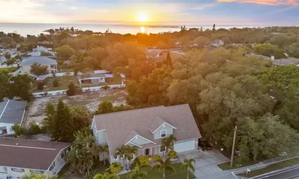 112 S Florida Avenue, Tarpon Springs, FL, 34689