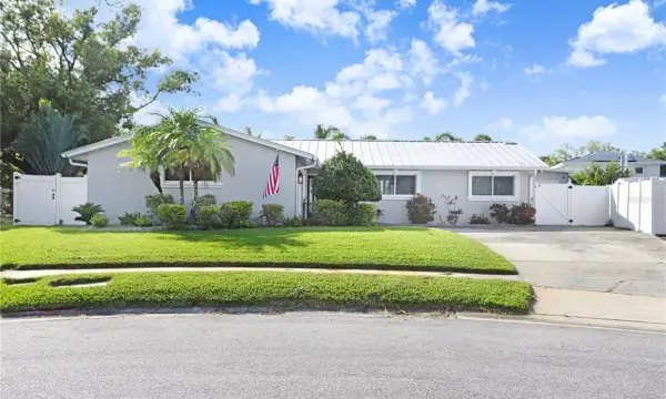 8404 Blackstone Court, Tampa, FL, 33615