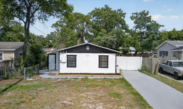 9405 N Mary Avenue, Tampa, FL, 33612