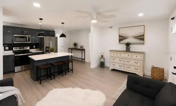 4114 W Olive Street, Tampa, FL, 33616
