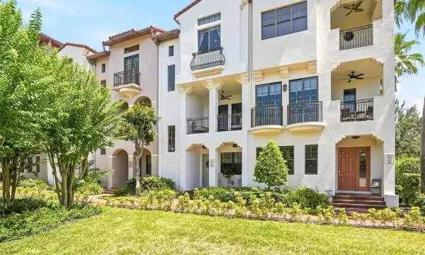 4815 Yacht Club Drive, Unit 102, Tampa, FL, 33616