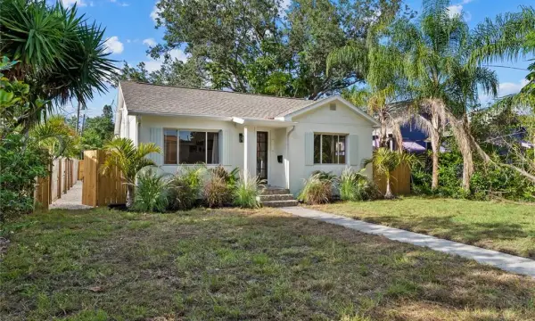 1211 16th Avenue N, St Petersburg, FL, 33704
