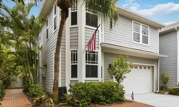 2869 Bayshore Trails Drive, Tampa, FL, 33611