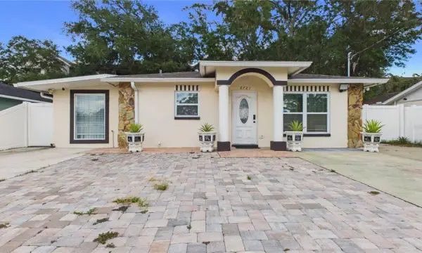 8721 N Orangeview Avenue, Tampa, FL, 33617