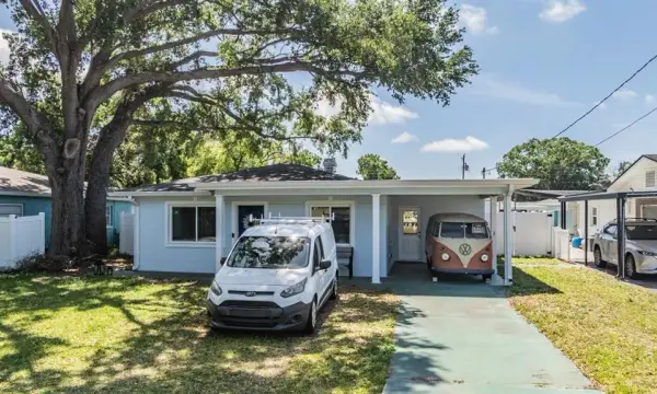 2808 W Lake Avenue, Tampa, FL, 33607