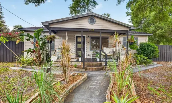 1318 W Rambla Street, Tampa, FL, 33612