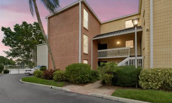 2424 W Tampa Bay Boulevard, Unit I204, Tampa, FL, 33607