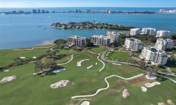6 Belleview Boulevard, Unit 101, Belleair, FL, 33756