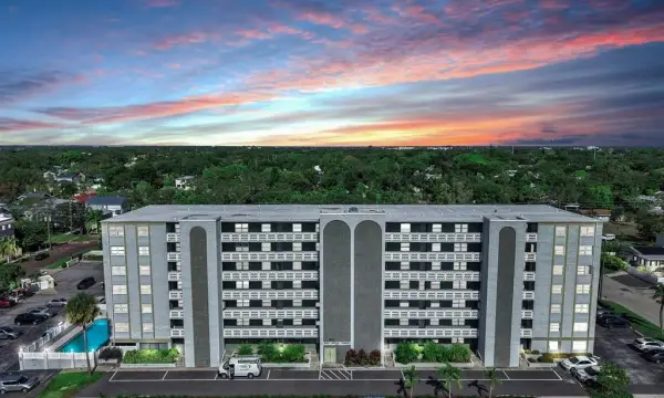 7321 Central Avenue, Unit 307, St Petersburg, FL, 33710