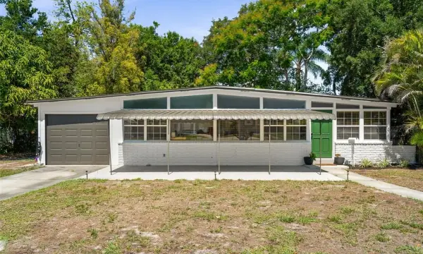 6800 Onyx Drive N, St Petersburg, FL, 33702