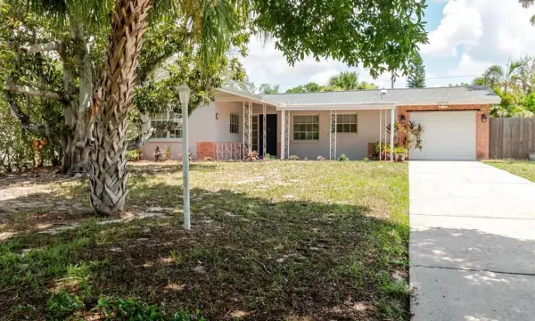 2032 W Ridge Drive, Clearwater, FL, 33763