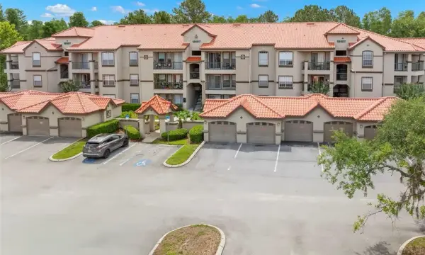 18107 Peregrines Perch Place, Unit 6111, Lutz, FL, 33558