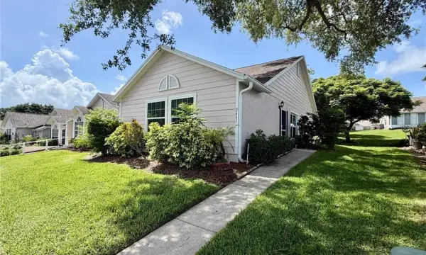 2461 Bentley Drive, Palm Harbor, FL, 34684