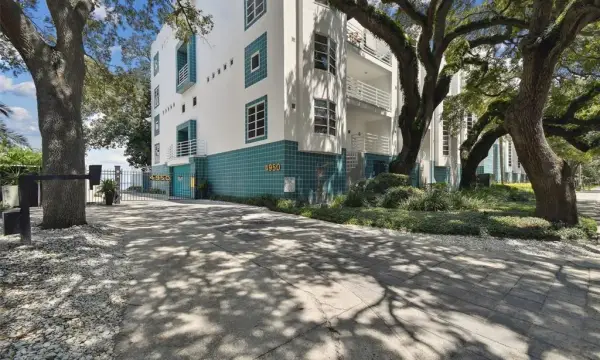 4950 Bayshore Boulevard, Unit 30, Tampa, FL, 33611