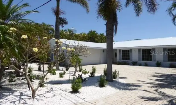 12055 4th Street E, Treasure Island, FL, 33706