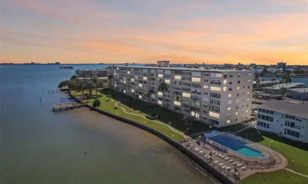 1847 Shore Drive S, Unit 711, South Pasadena, FL, 33707