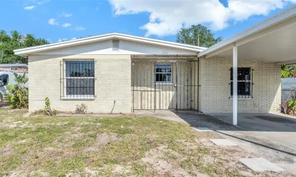 5609 Golden Drive, Tampa, FL, 33634