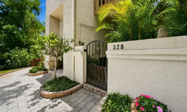 328 Los Prados Drive, Unit 328, Safety Harbor, FL, 34695