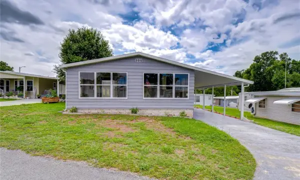 6055 Crestview Lane, Zephyrhills, FL, 33542
