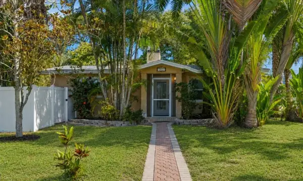 502 Florida Boulevard, Crystal Beach, FL, 34681