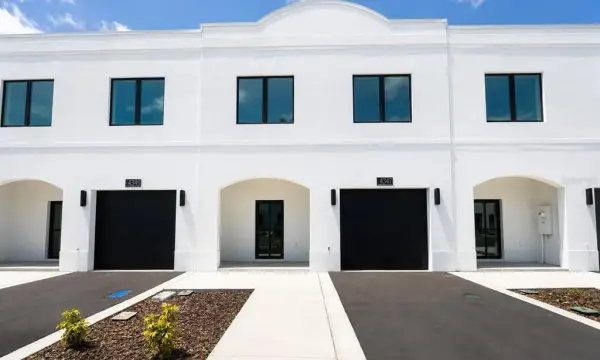 4347 Cambio Gardens Court, Tampa, FL, 33610