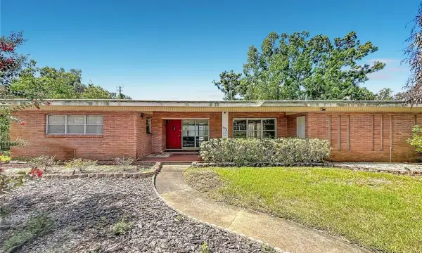 605 Courtney Drive, Tampa, FL, 33617