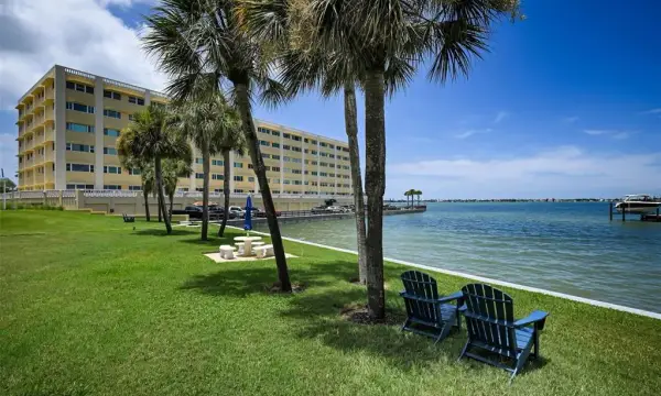 100 Bluff View Drive, Unit 211c, Belleair Bluffs, FL, 33770