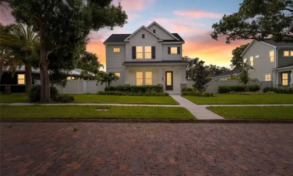 7428 Burlington Avenue N, St Petersburg, FL, 33710