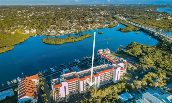 19111 Vista Bay Drive, Unit 304, Indian Shores, FL, 33785