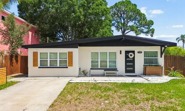 314 Indiana Avenue, Crystal Beach, FL, 34681