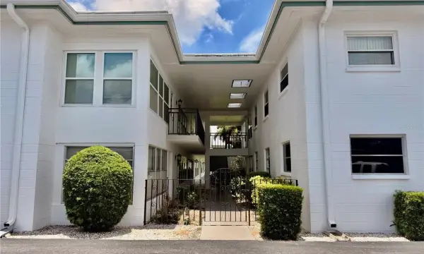 3100 Hartford Street N, Unit 114, St Petersburg, FL, 33713
