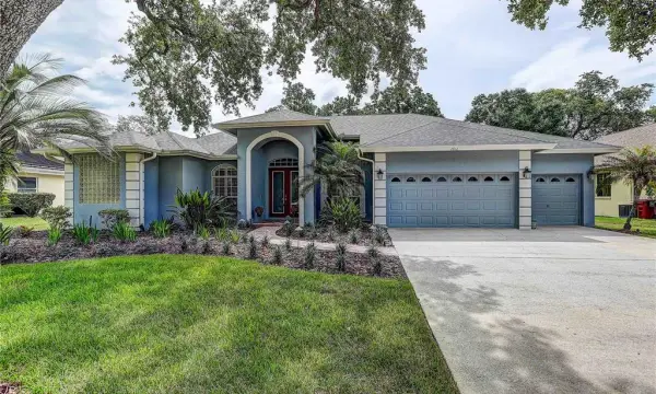 2812 Clubhouse Drive, Plant City, FL, 33566